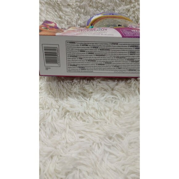 My Little Pony Sunny Starscout Sparkle Reveal Lantern Toy - Picture 3 of 3